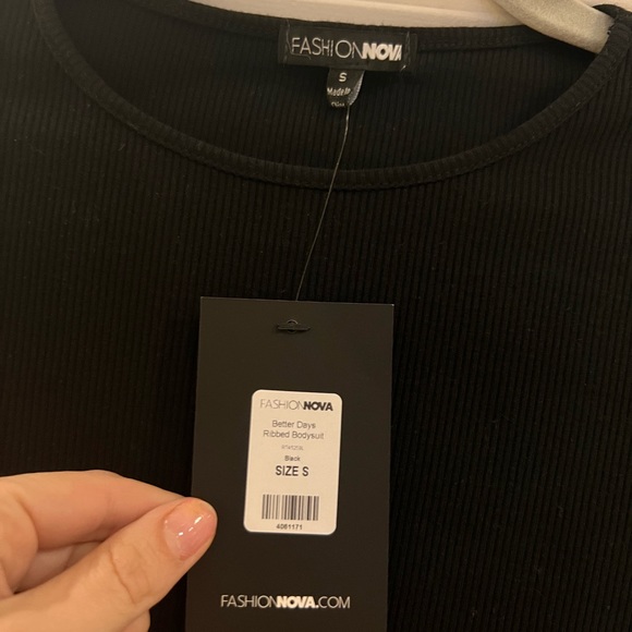 Fashion Nova Better Days Ribbed Bodysuit - Picture 3 of 3